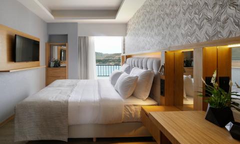 DOLCE ATHENS ATTICA RIVIERA